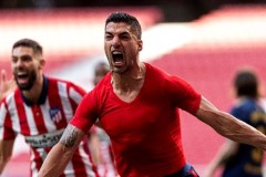 皇马比赛红牌风波：裁判判罚引发的争议与反思